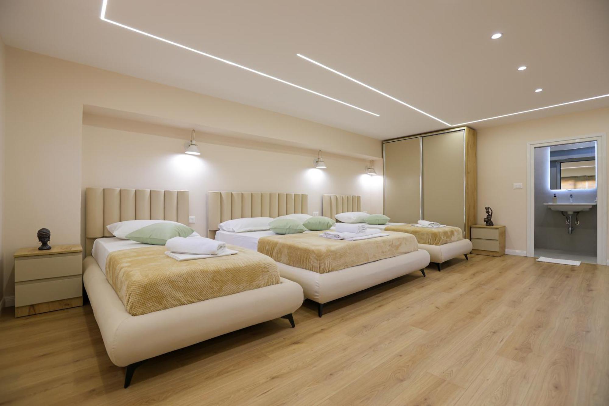 Апартаменты Luxe Arial Lofts Влёра