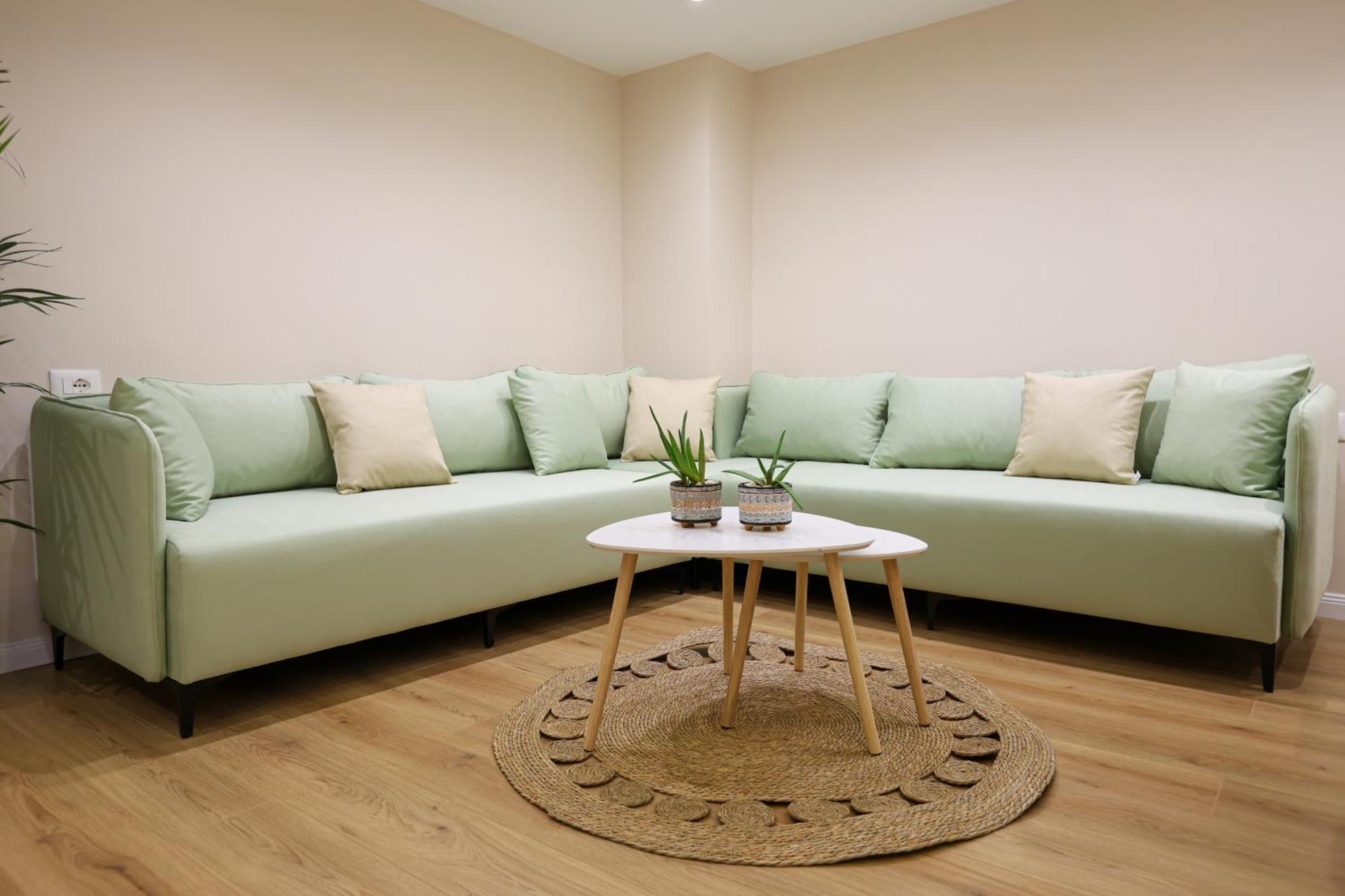 Luxe Arial Lofts Апартаменты